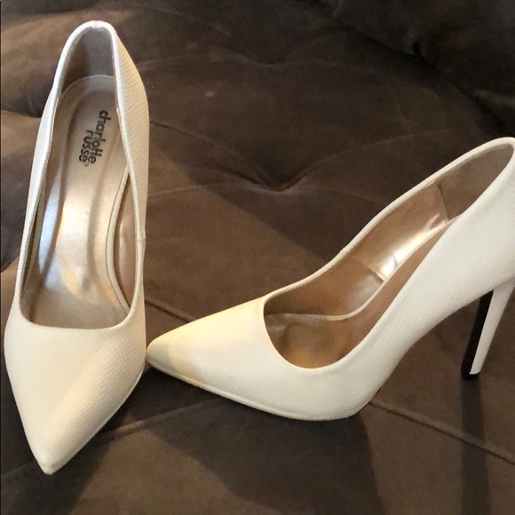 Women’s Charlotte Russe heels size 9 - Picture 1 of 4